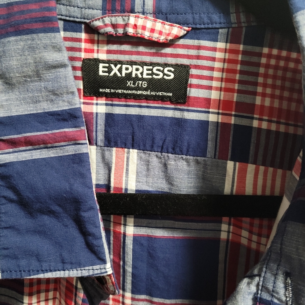 Mens short sleeve used like new